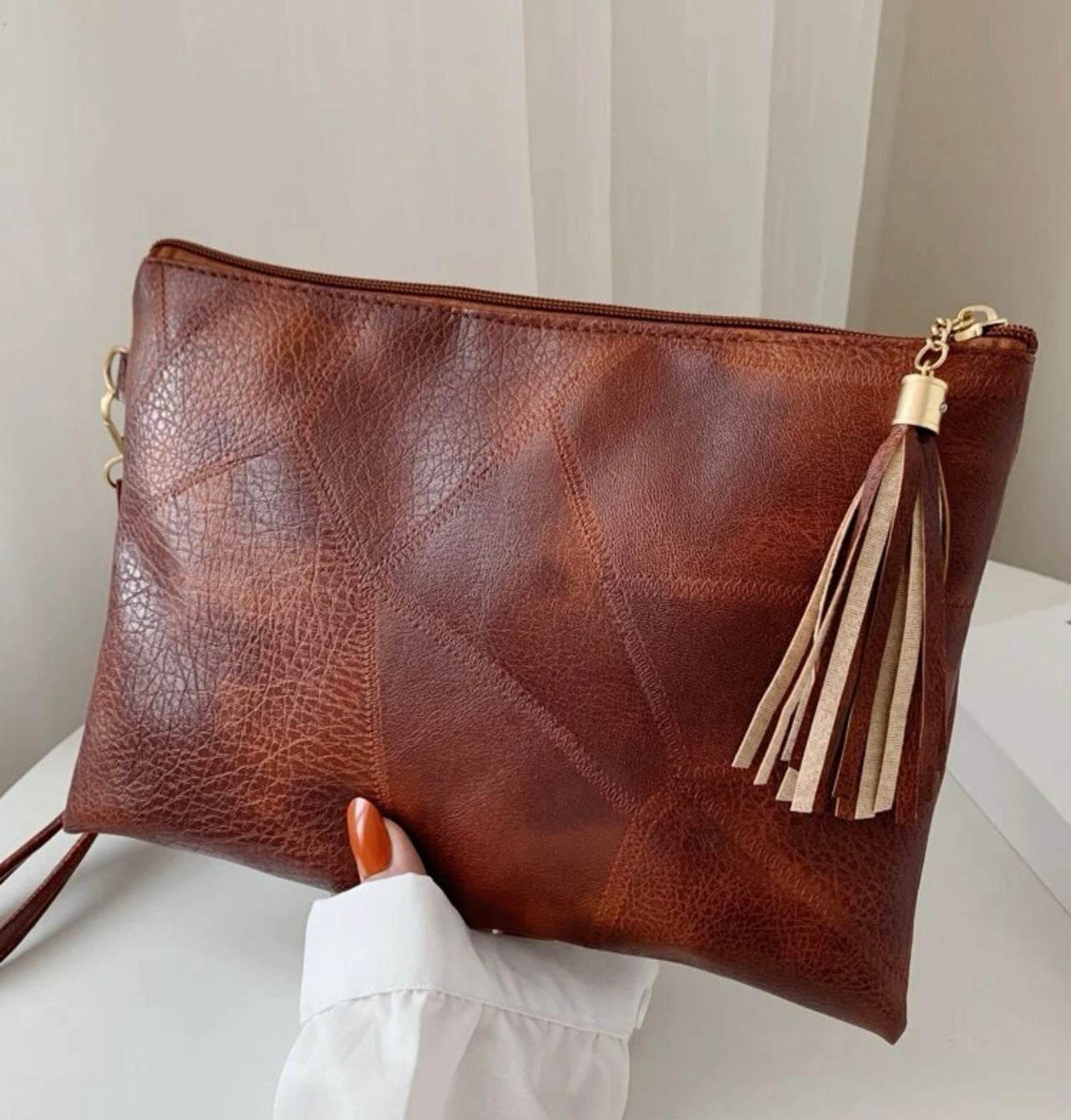 Vintage retro wristlet bag